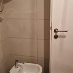 Mladenka بولا