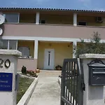 Mladenka * بولا