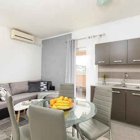 Apartment Mladenka Pula