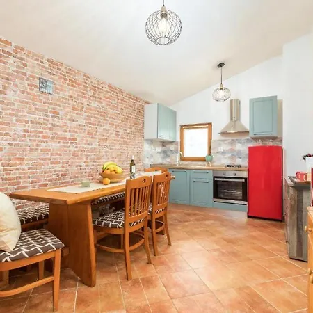 Apartment Mladenka Apartman