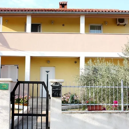 Apartman Apartment Mladenka Póla