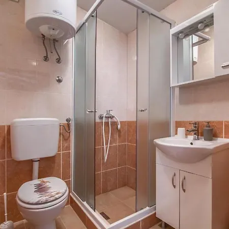 And Mladenka Apartamento