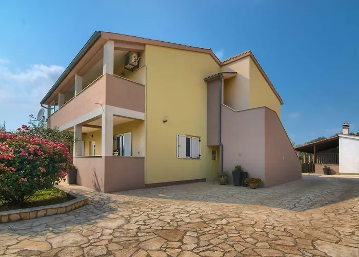Appartement Mladenka *