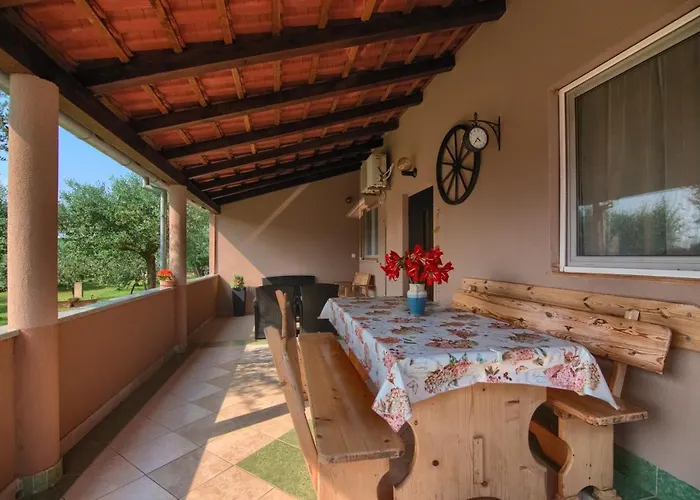 Mladenka Appartement *