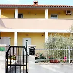 Apartman Mladenka Póla